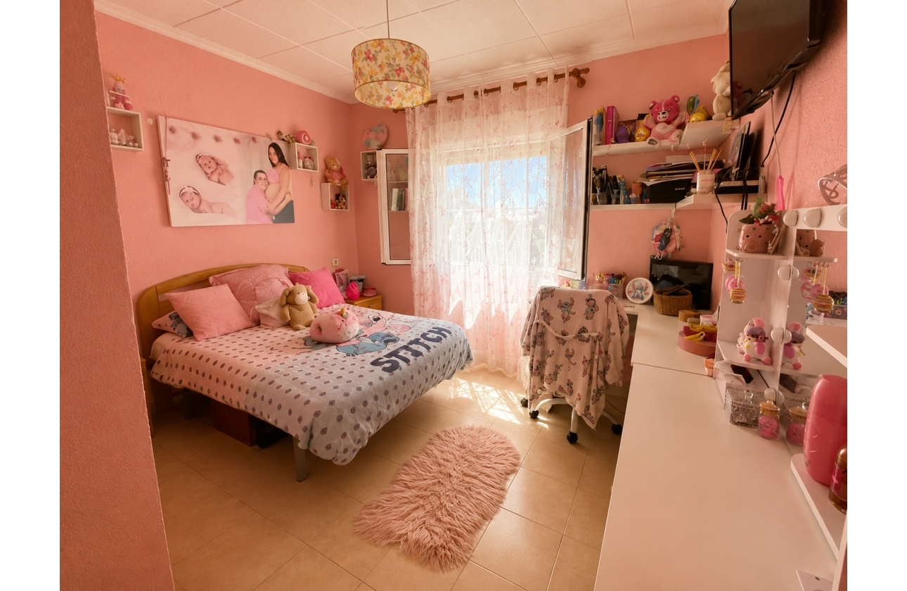 Resale - Villa - Torrevieja - La Siesta - El Salado -  Torreta