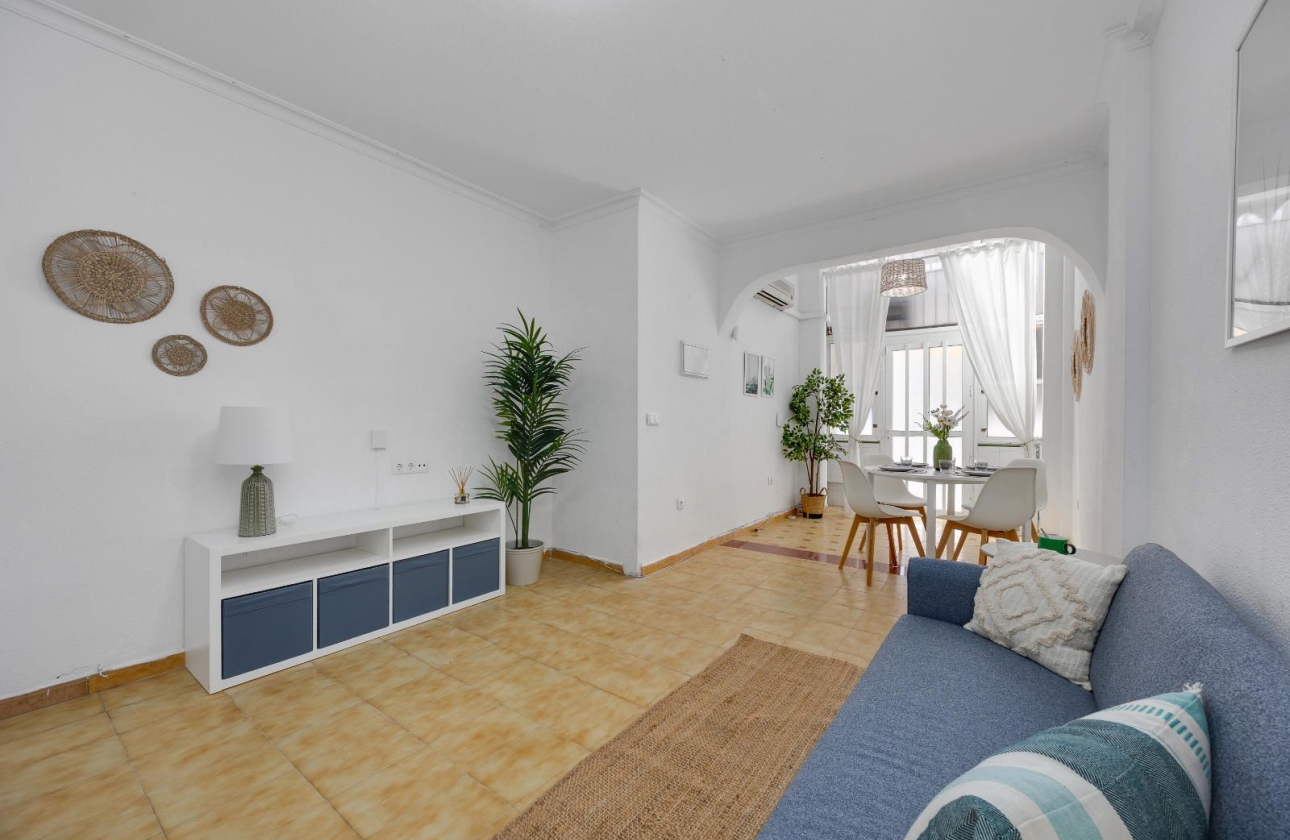 Resale - Apartment - Torrevieja - Playa del Cura