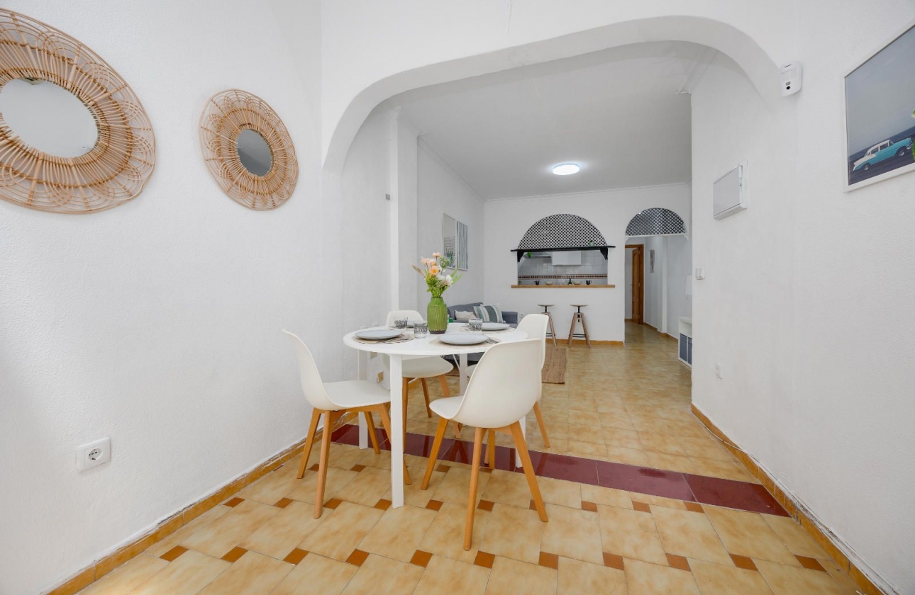 Resale - Apartment - Torrevieja - Playa del Cura