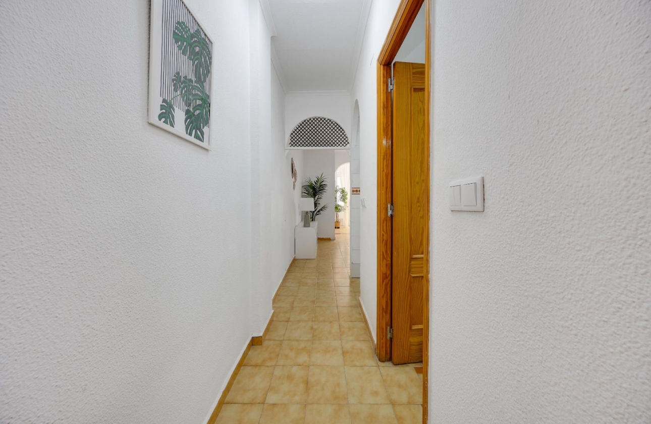 Resale - Apartment - Torrevieja - Playa del Cura