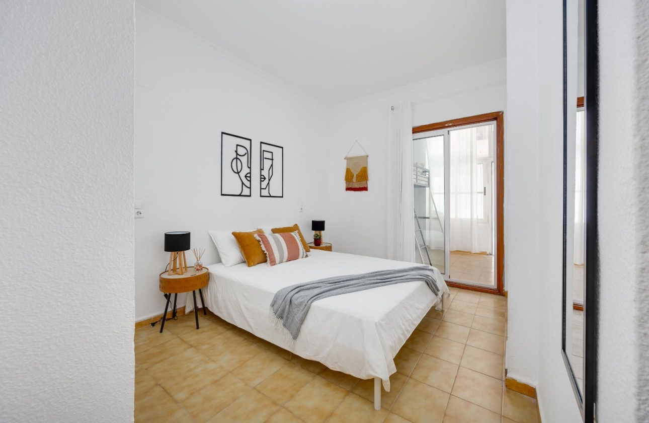 Resale - Apartment - Torrevieja - Playa del Cura