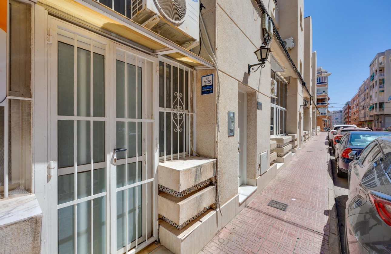 Resale - Apartment - Torrevieja - Playa del Cura