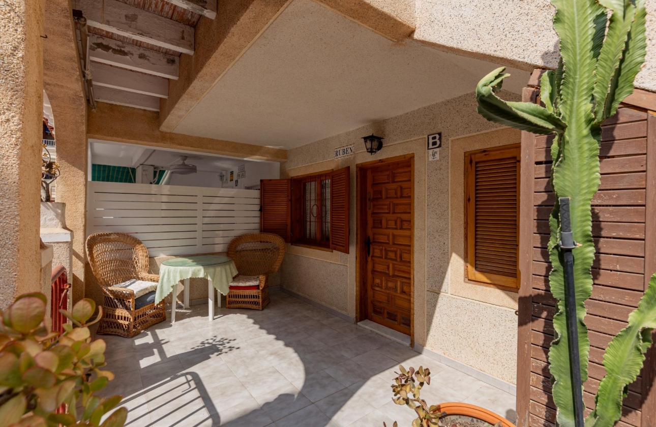 Resale - Apartment - Torrevieja - Acequion