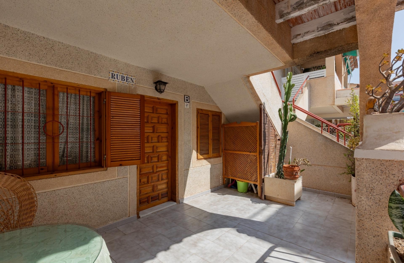 Resale - Apartment - Torrevieja - Acequion