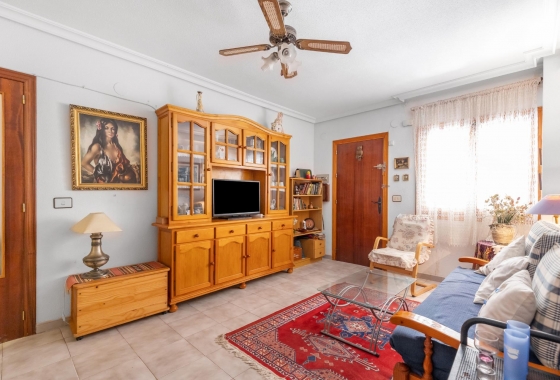 Resale - Apartment - Torrevieja - Acequion