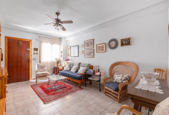 Resale - Apartment - Torrevieja - Acequion