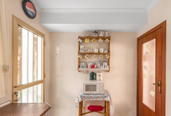 Resale - Apartment - Torrevieja - Acequion