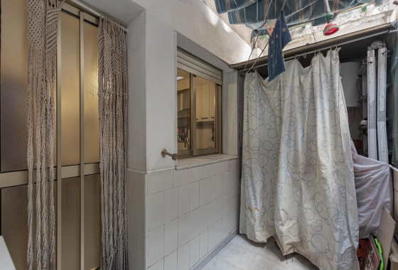 Resale - Apartment - Torrevieja - Acequion