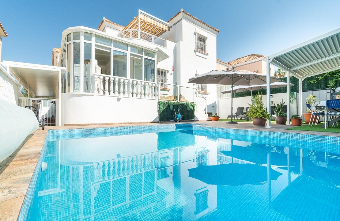 Resale - Villa - San Miguel de Salinas - Las Filipinas