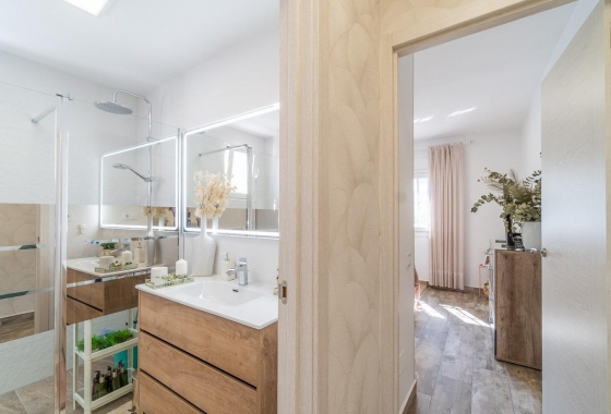 Resale - Villa - San Miguel de Salinas - Las Filipinas