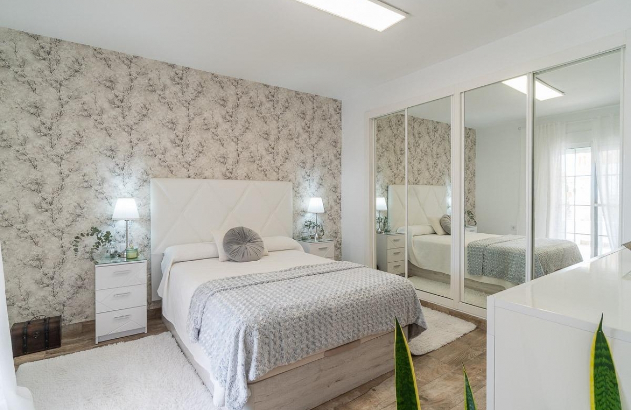 Resale - Villa - San Miguel de Salinas - Las Filipinas