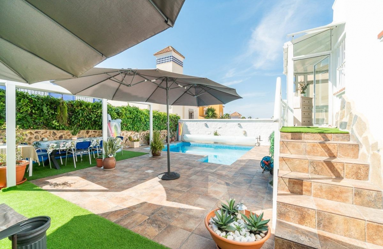 Resale - Villa - San Miguel de Salinas - Las Filipinas
