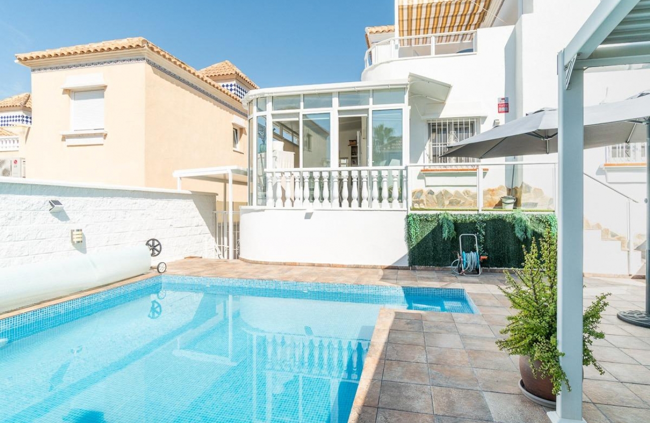 Resale - Villa - San Miguel de Salinas - Las Filipinas
