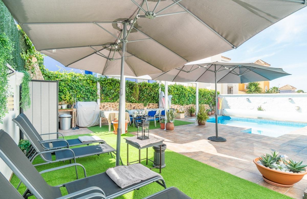 Resale - Villa - San Miguel de Salinas - Las Filipinas