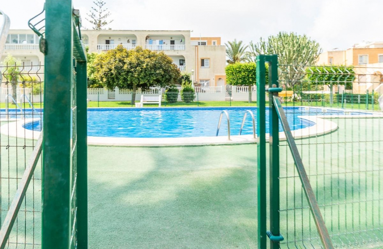 Resale - Apartment - Torrevieja - Torreblanca