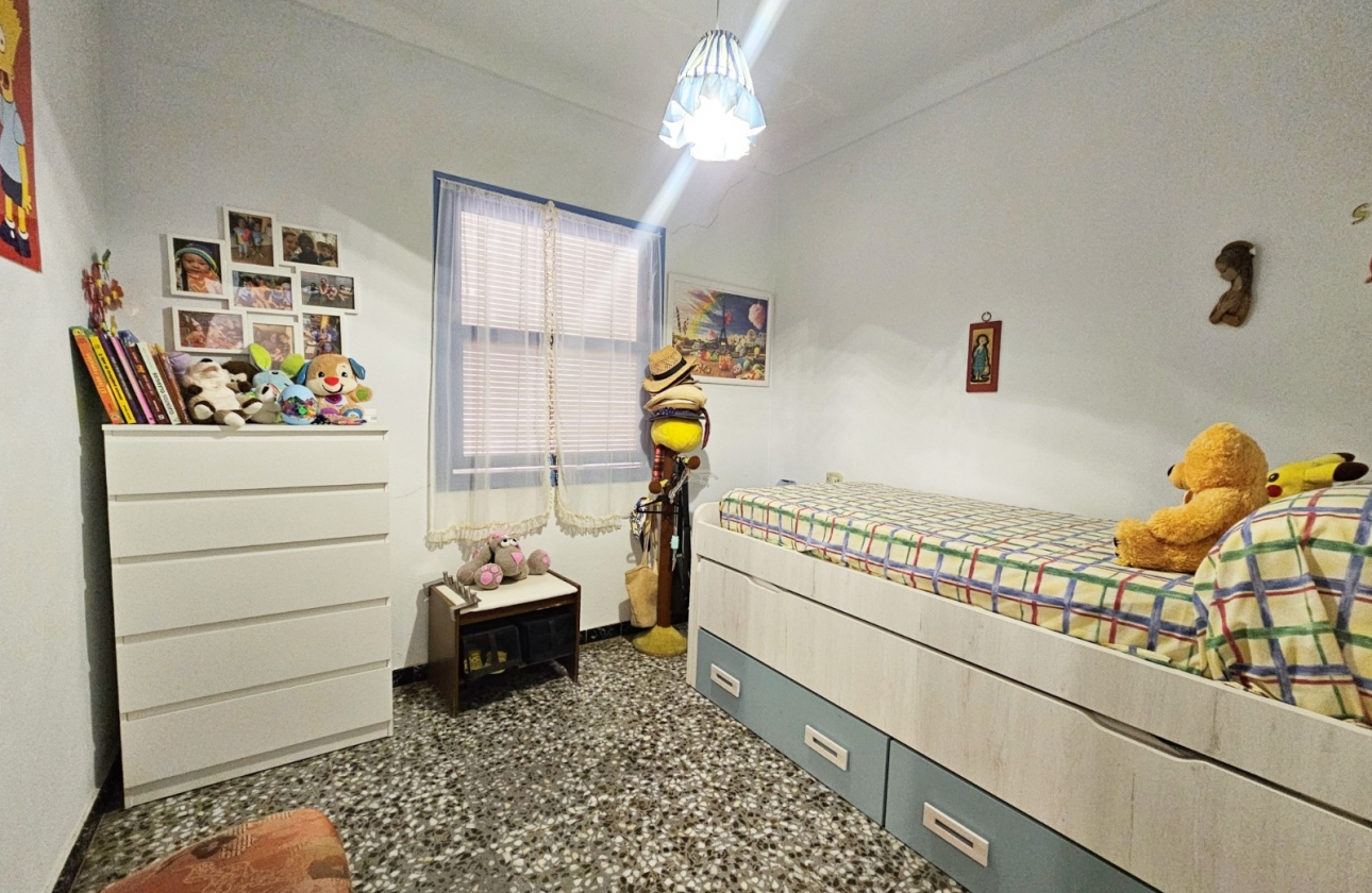 Resale - Commercial Unit - Torrevieja
