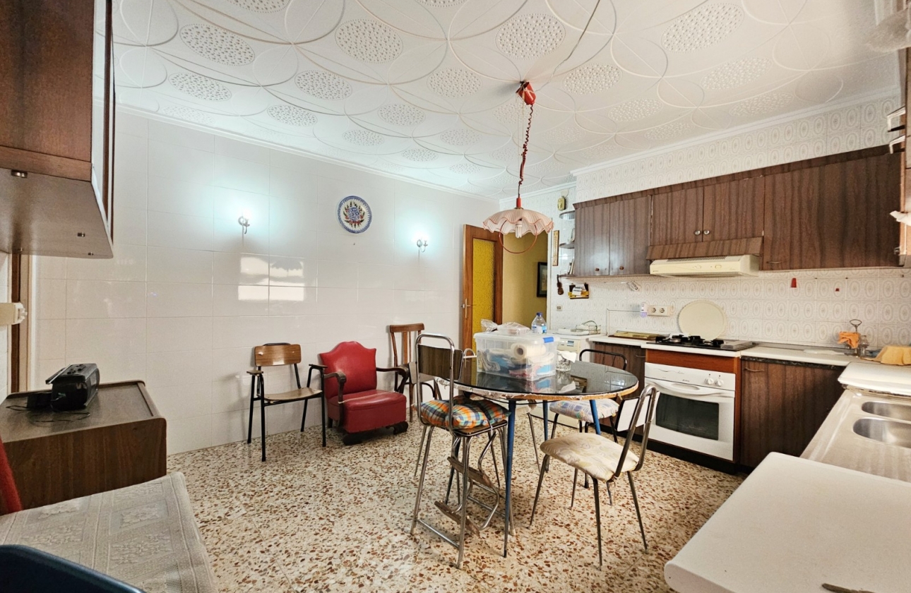 Resale - Commercial Unit - Torrevieja