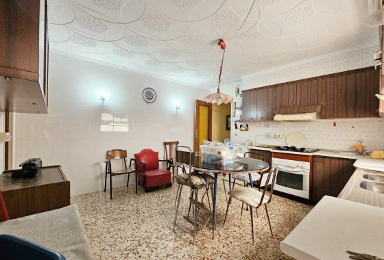 Resale - Commercial Unit - Torrevieja
