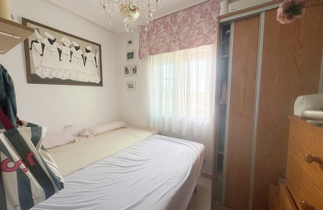 Resale - Bungalow - Torrevieja - Aguas Nuevas