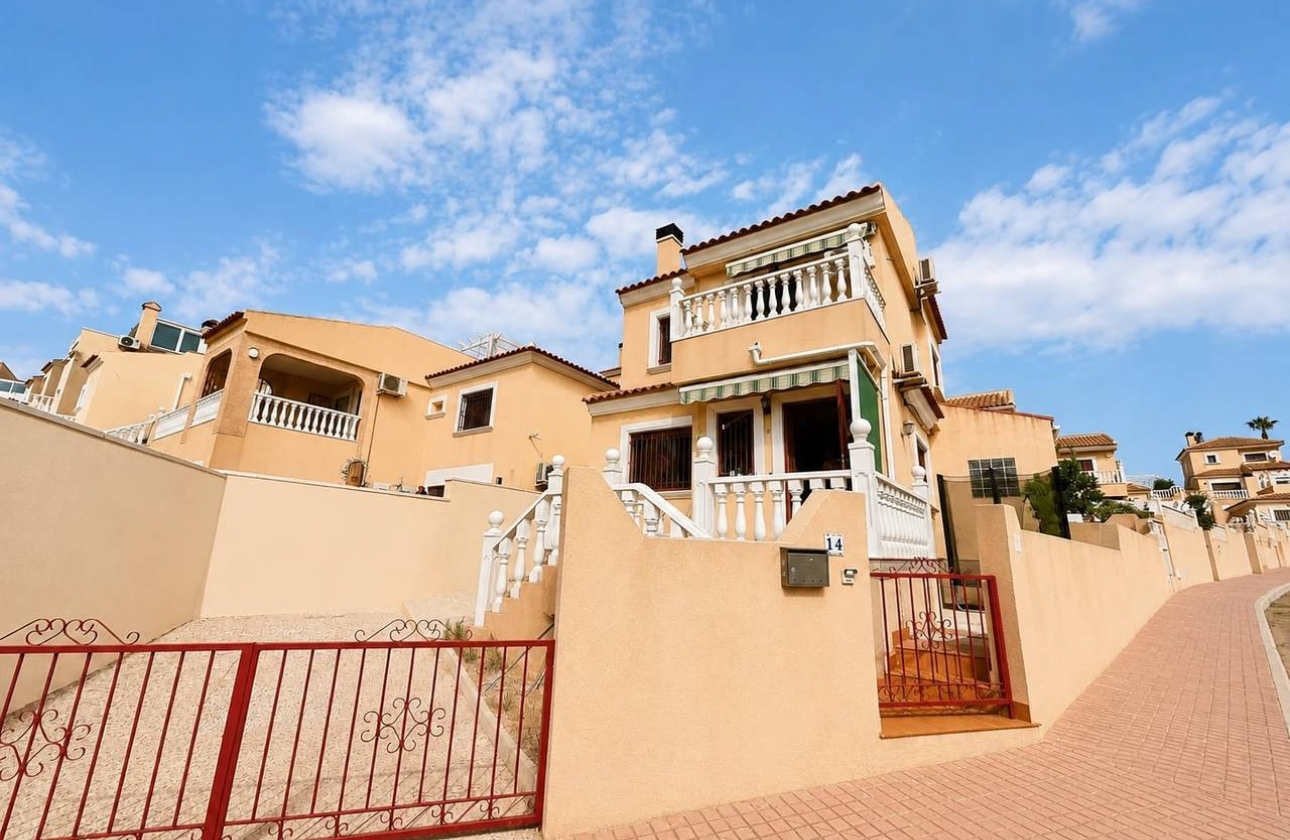 Resale - Villa - Orihuela Costa - Blue Lagoon