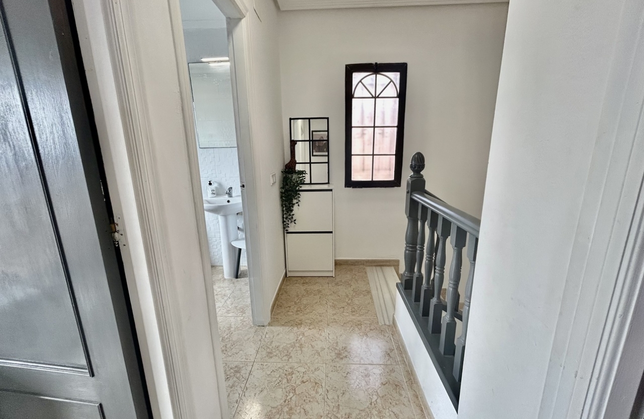 Resale - Villa - Orihuela Costa - Blue Lagoon