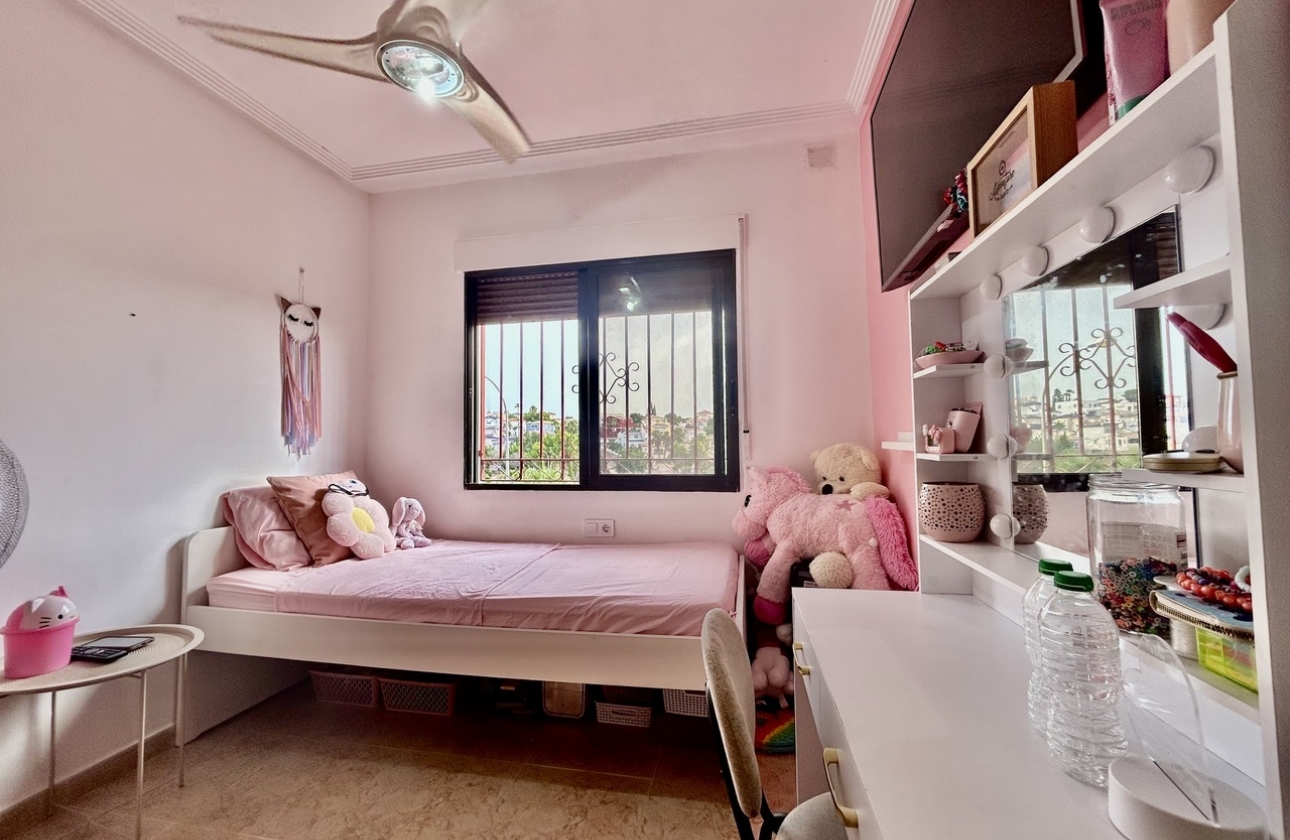 Resale - Villa - Orihuela Costa - Blue Lagoon
