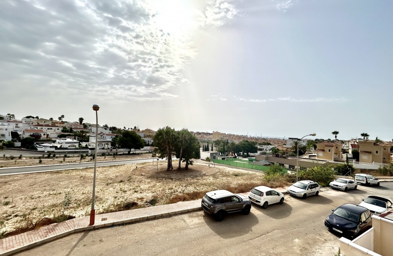 Resale - Villa - Orihuela Costa - Blue Lagoon