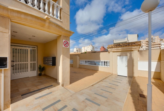 Resale - Apartment - Torrevieja - Nueva Torrevieja - Aguas Nuevas