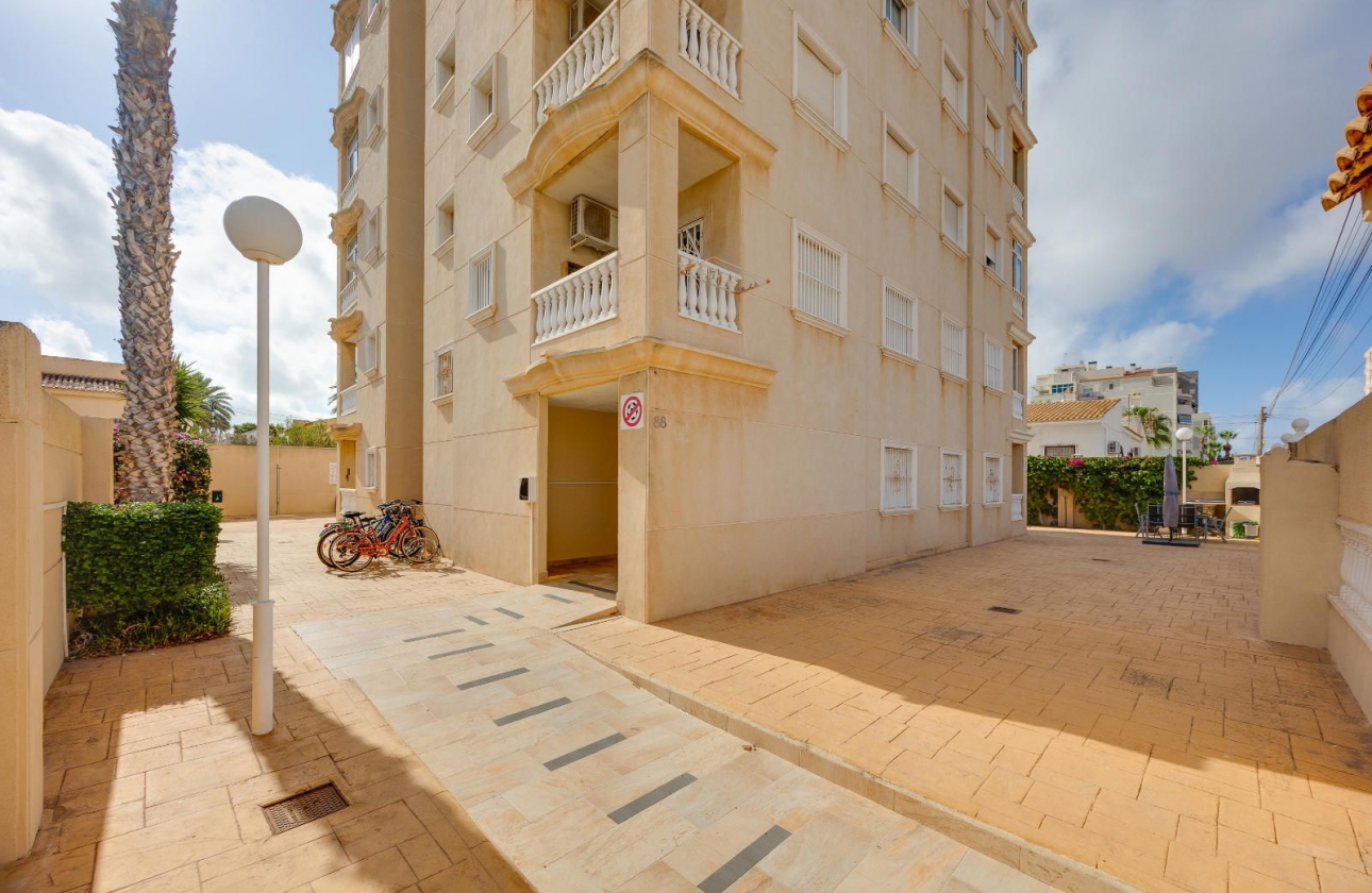 Resale - Apartment - Torrevieja - Nueva Torrevieja - Aguas Nuevas