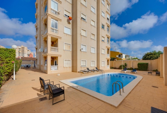 Resale - Apartment - Torrevieja - Nueva Torrevieja - Aguas Nuevas