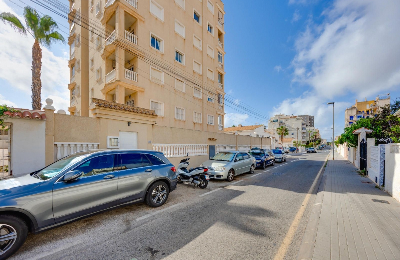 Resale - Apartment - Torrevieja - Nueva Torrevieja - Aguas Nuevas