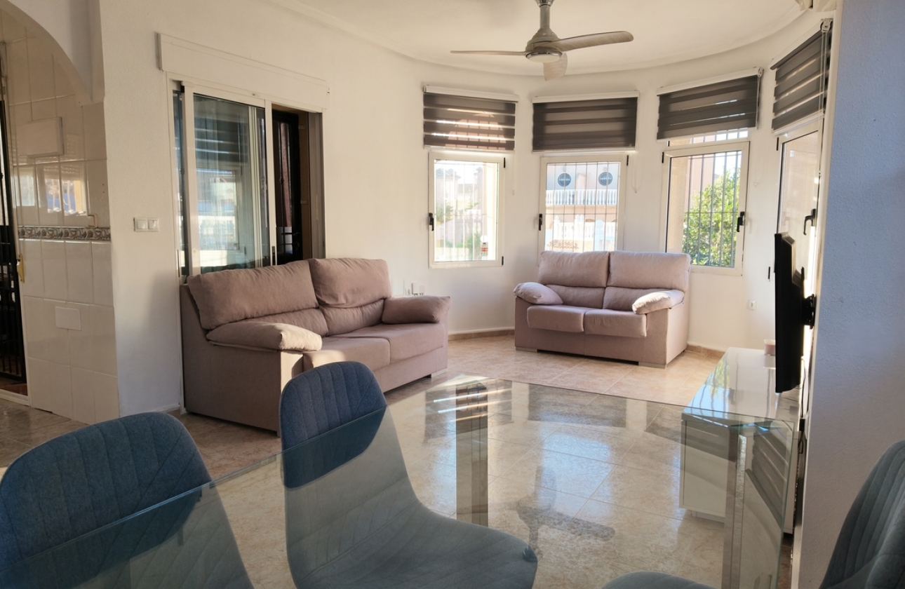 Resale - Villa - Orihuela Costa - Costa Blanca