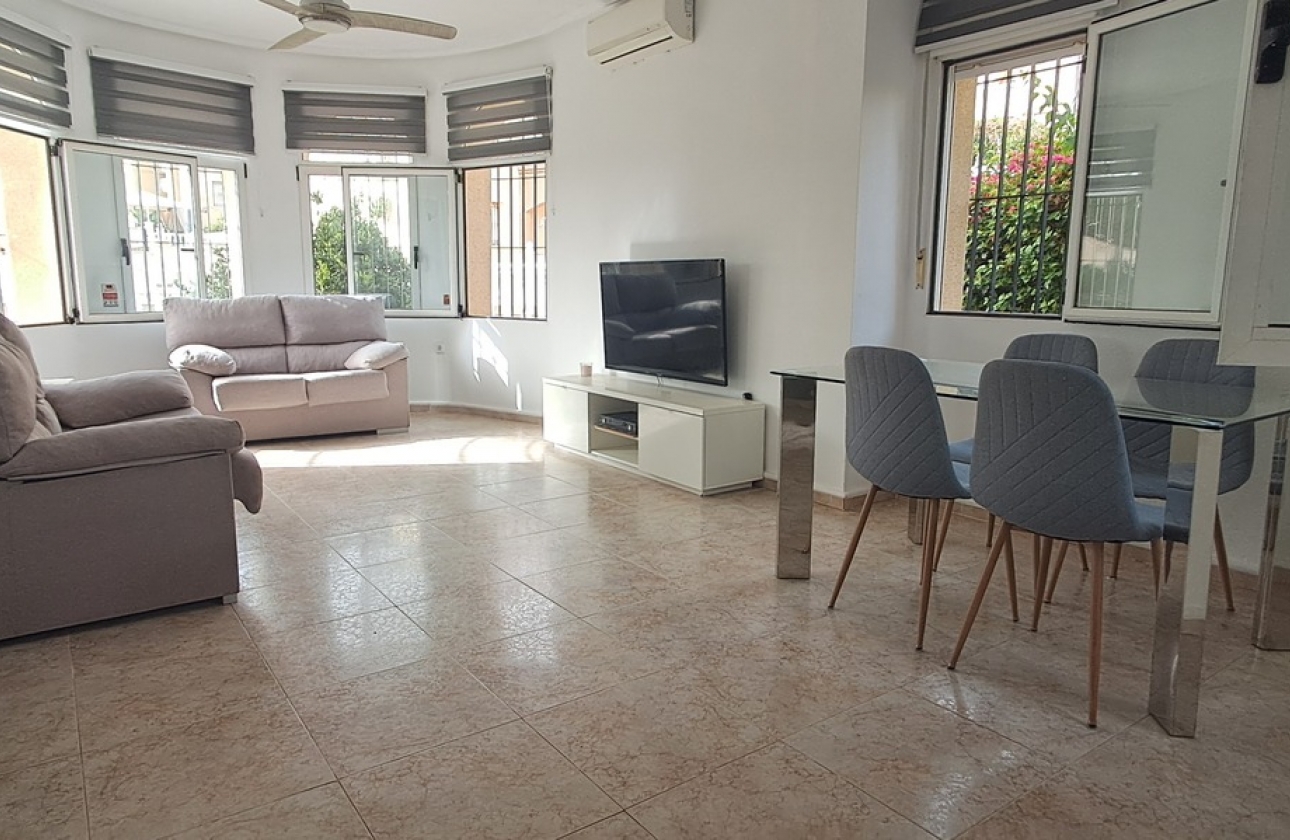 Resale - Villa - Orihuela Costa - Costa Blanca