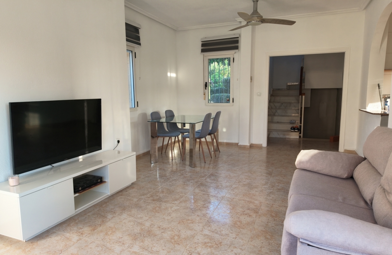 Resale - Villa - Orihuela Costa - Costa Blanca