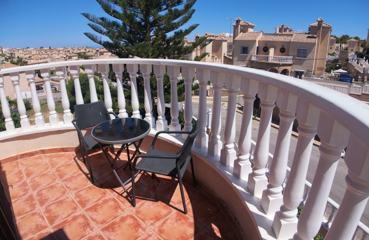 Resale - Villa - Orihuela Costa - Costa Blanca