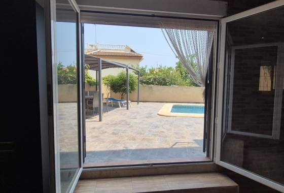 Resale - Villa - Orihuela Costa - Costa Blanca