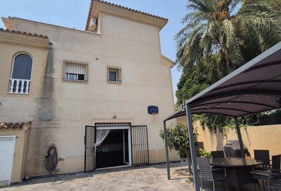 Resale - Villa - Orihuela Costa - Costa Blanca