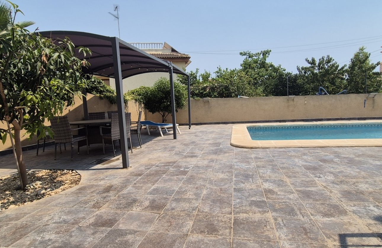 Resale - Villa - Orihuela Costa - Costa Blanca