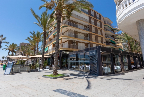 Resale - Apartment - Torrevieja - Paseo maritimo