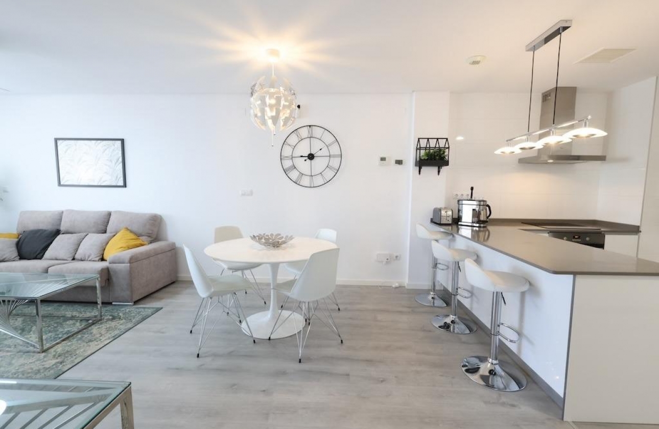 Resale - Apartment - Orihuela Costa - Los Dolses