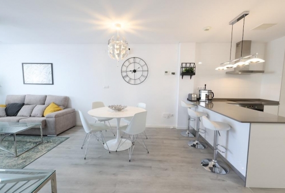 Resale - Apartment - Orihuela Costa - Los Dolses