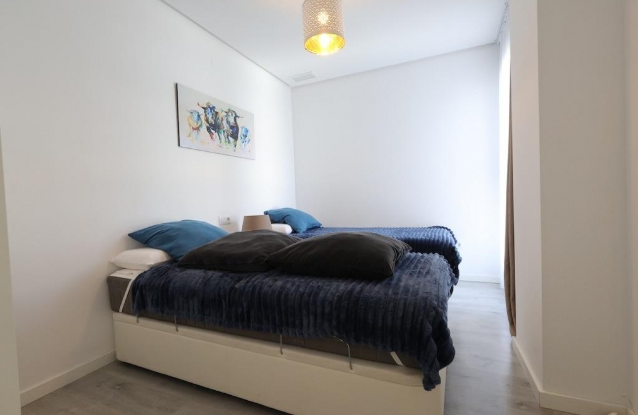 Resale - Apartment - Orihuela Costa - Los Dolses