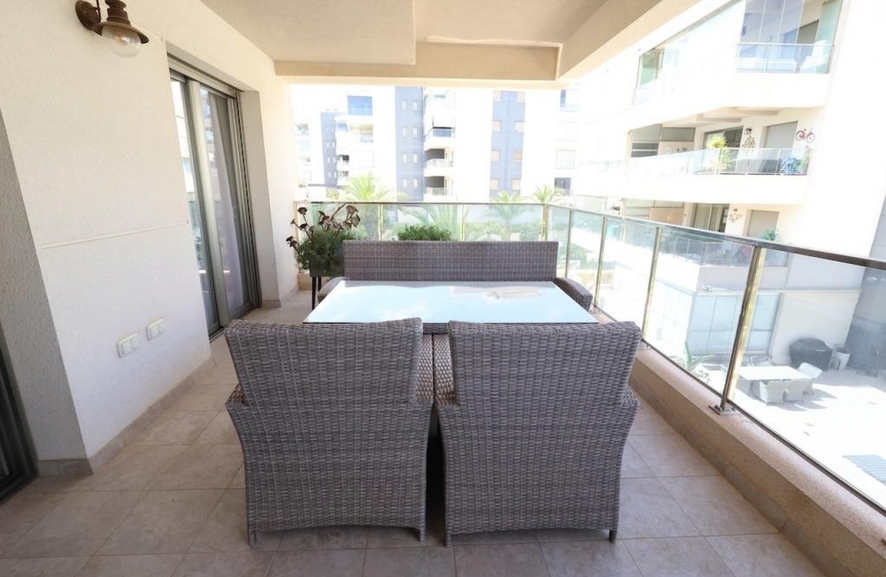 Resale - Apartment - Orihuela Costa - Los Dolses