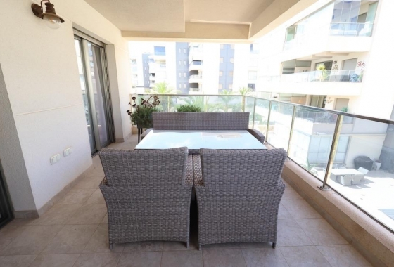 Resale - Apartment - Orihuela Costa - Los Dolses