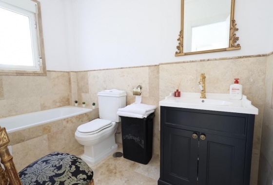 Rynek wtórny - Villa - Orihuela Costa - Las Filipinas
