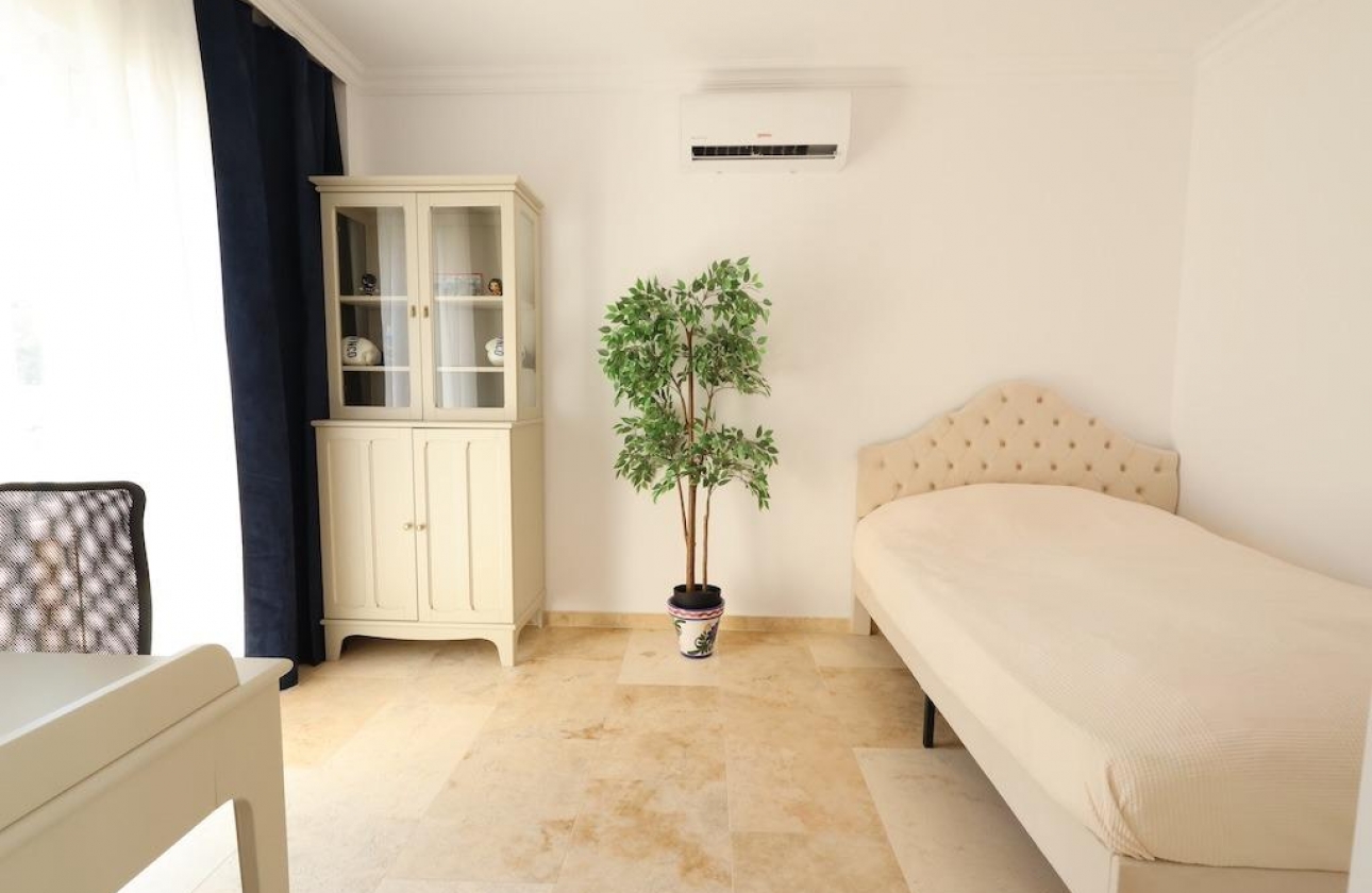 Rynek wtórny - Villa - Orihuela Costa - Las Filipinas