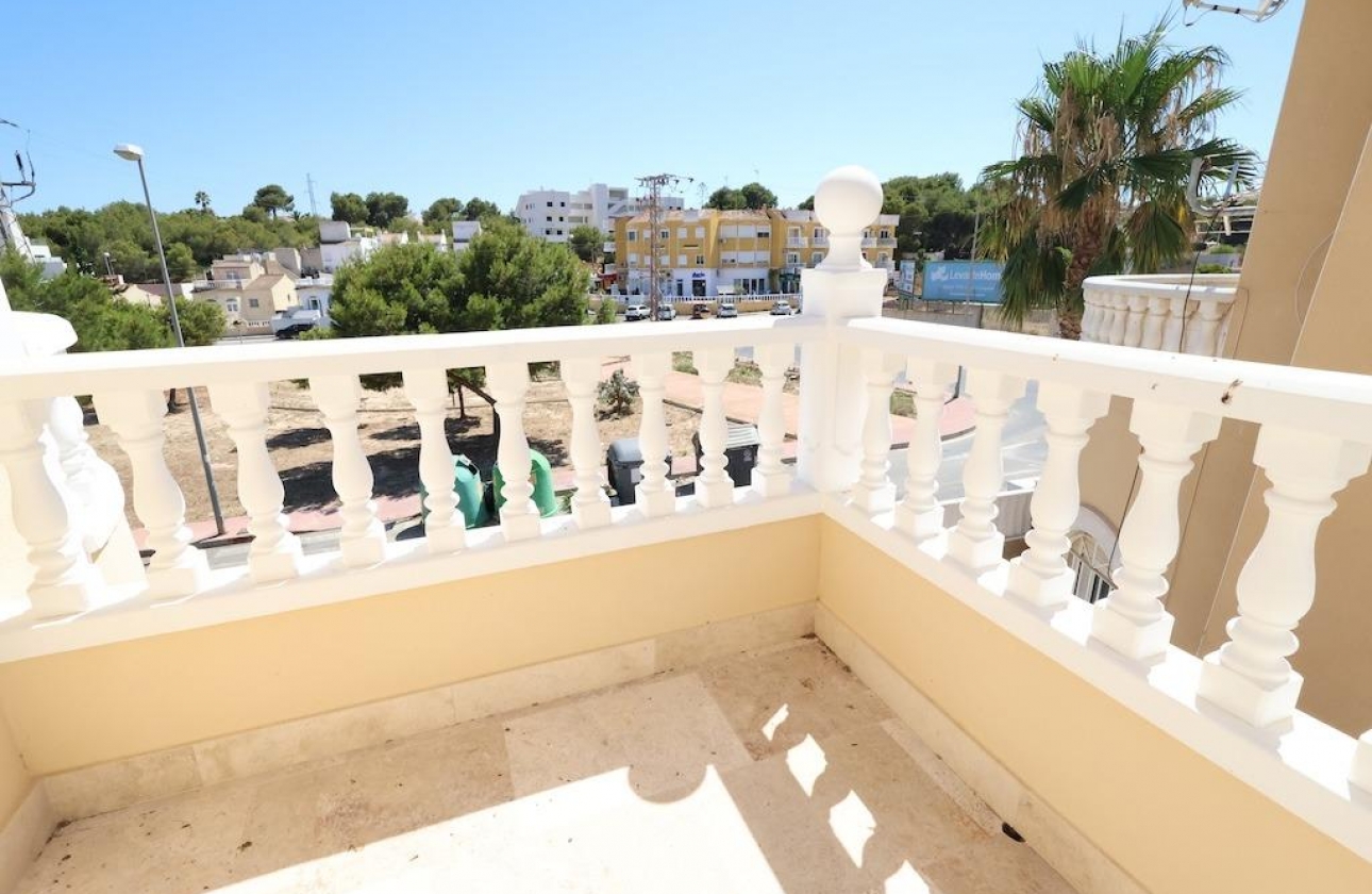 Rynek wtórny - Villa - Orihuela Costa - Las Filipinas