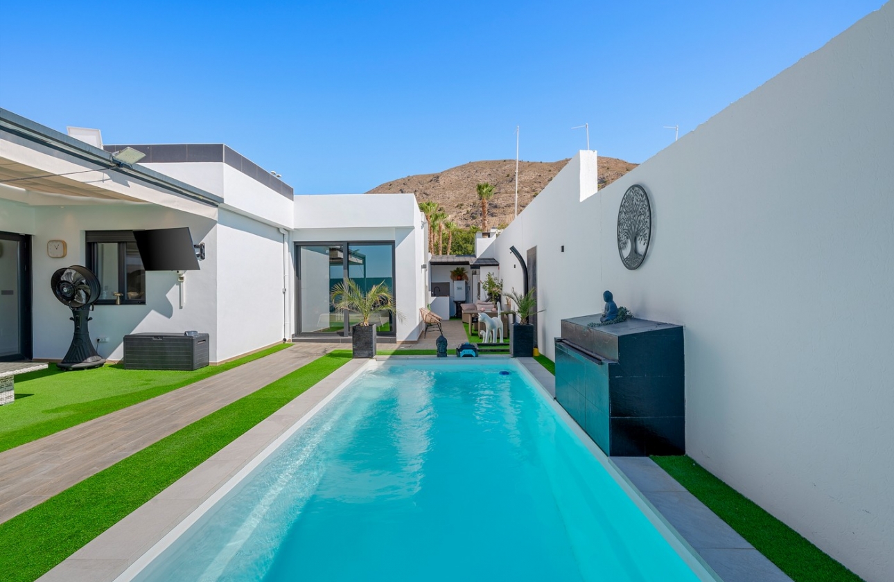 Reventa - Villa - Fortuna - Urbanizacion Las Kalendas