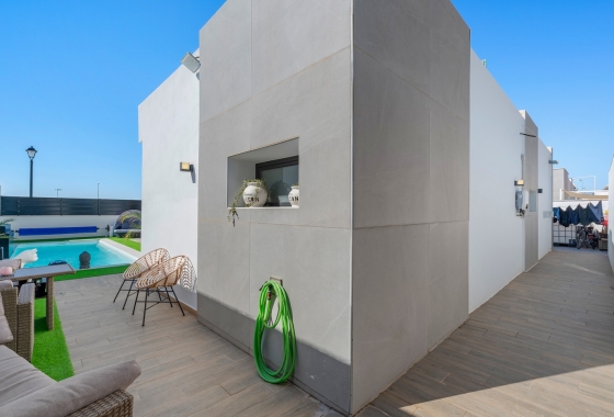 Reventa - Villa - Fortuna - Urbanizacion Las Kalendas