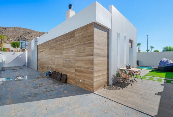 Reventa - Villa - Fortuna - Urbanizacion Las Kalendas